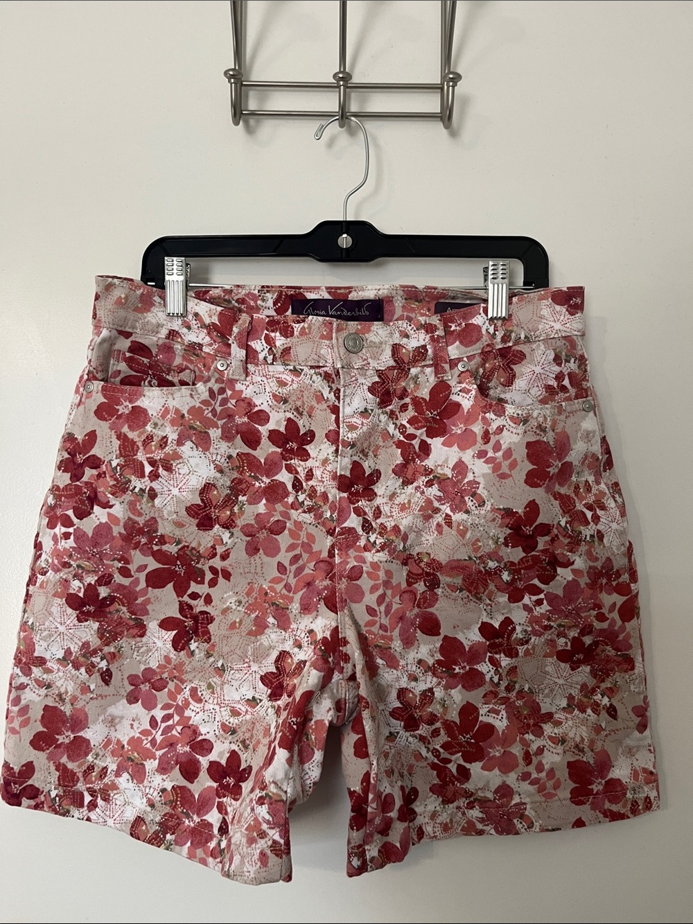 Gloria Vanderbilt Floral Bermuda Shorts in Red and Pink